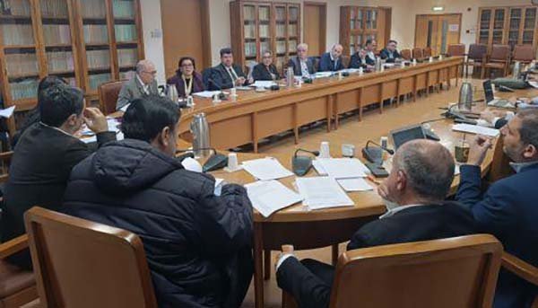 Ενώπιον της Ολομέλειας στις 22 Δεκεμβρίου τα νομοσχέδια για αξιολόγηση των εκπαιδευτικών Image